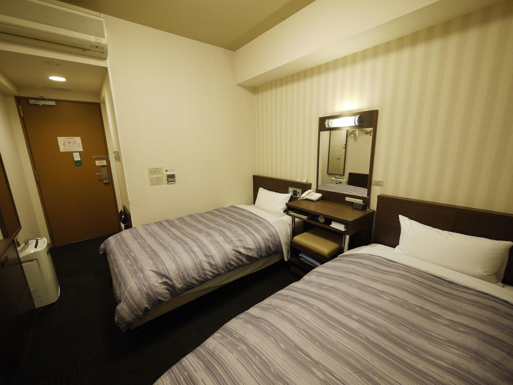 Hotel Route-Inn Yokohama Bashamichi Екстериор снимка