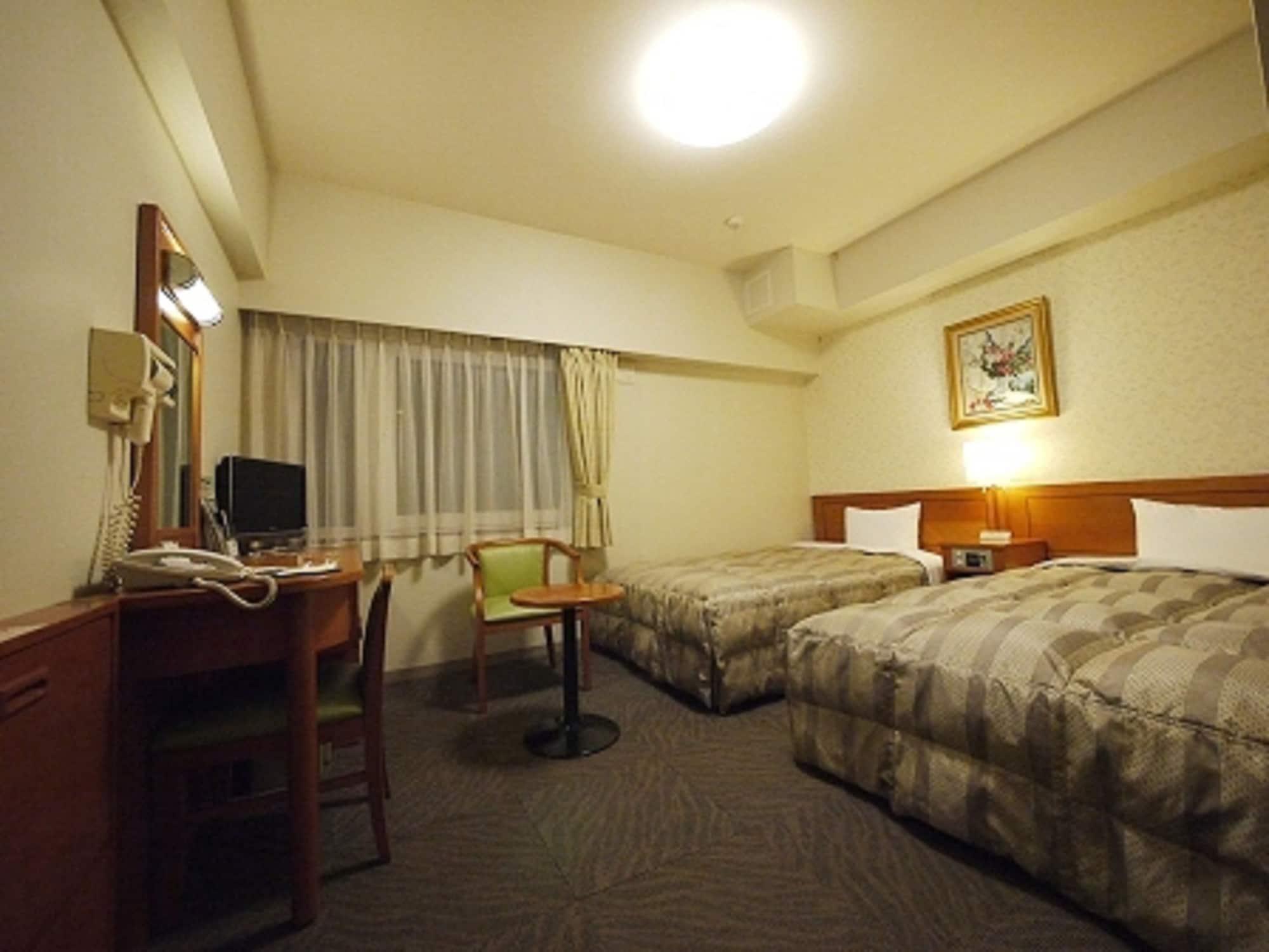 Hotel Route-Inn Yokohama Bashamichi Екстериор снимка