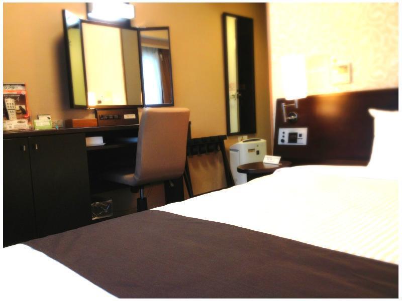 Hotel Route-Inn Yokohama Bashamichi Екстериор снимка